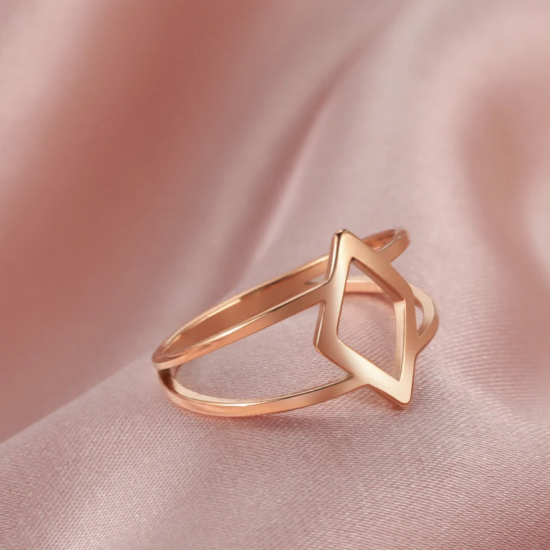 Skyrim Stainless Steel Simple Hollow Rhombic Women's Rings Wedding Party Ring 2024 Fashion Jewelry Girls Gifts Wholesale