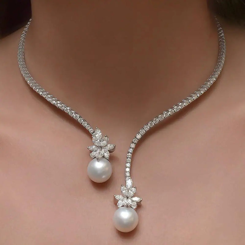 Elegant Faux Pearls Necklace Elegant Flower Shape Rhinestone Necklace with Faux Pearls Retro Women's Open Design for Special
