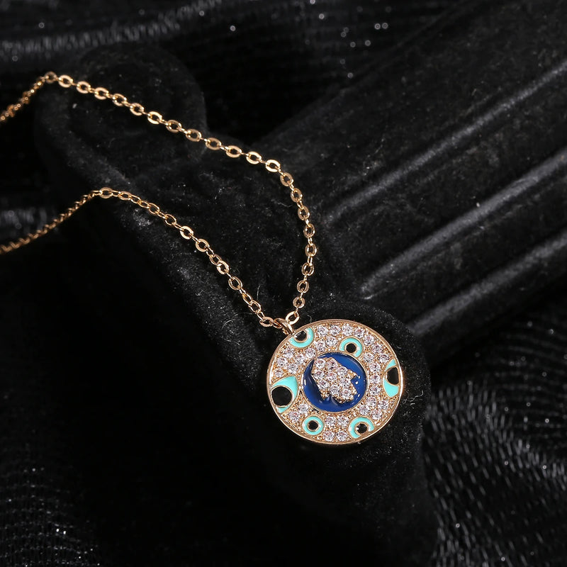 2022 New Original Design Special Women's Fashion Round Pendant Necklace Hamsa Hand Design Necklace Jewelry Accessory Gift